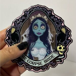 New Corpse Bride Emily Portrait Collector Box Pin Limited Edition Loungefly LG
